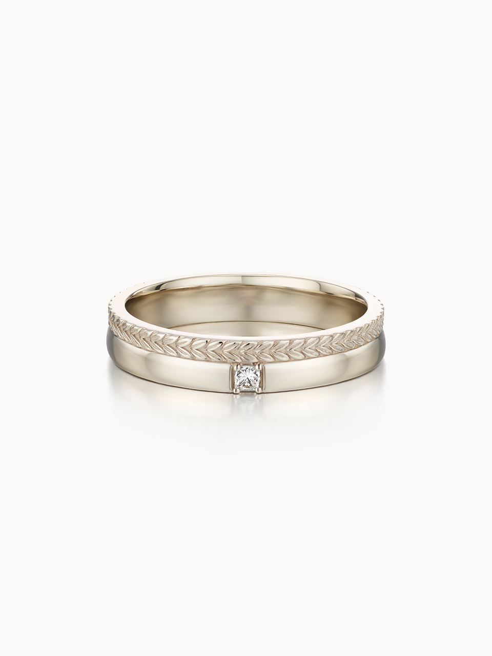 Promise Leaf Princess Cut Diamond Ring - Medium